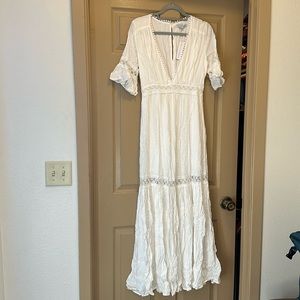 Baltic Born Rayne Deep V Maxi Dress, Size M NWT